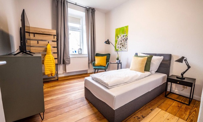 Brunsbuttel Apartamento | 063 - 4 rooms - 3 bedrooms close to the city center and quiet