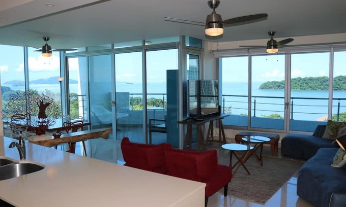 Playa Bonita Village Apartamento | 07F Resort Breathtaking Ocean Views Panama Canal