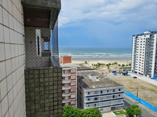 Tupi Apartamento | 095 Tupi Vista Mar I - Tupi - 30 metros da praia - 1 dormitório com VARANDA - Wi fi e acomoda até 5 pessoas - Estacionamento Gratuito ap.95
