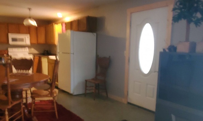McArthur Casa | 1,000 of acres, Public hunting, lake alma 5 mile, lake Rupert 2 mile, hocking h