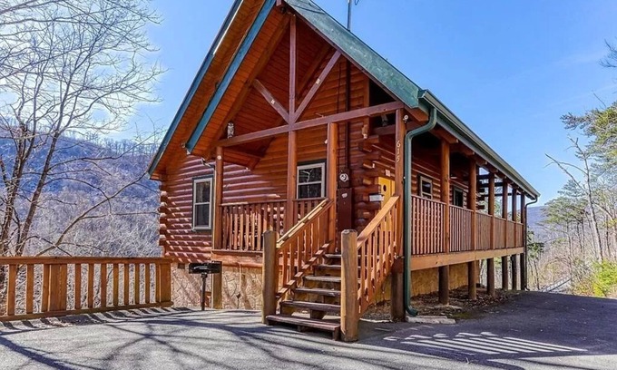 Gatlinburg Cabina | 1.1 Mi to DT Gtlbg* MtnView*HotTub*Arcade*GSMNP