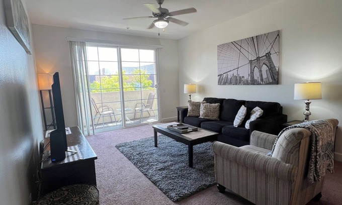 Panorama City Apartamento | 1+1 Spacious unit located at: San Fernando Valley-CSUN-NORTH HILLS VAN NUYS-NOHO