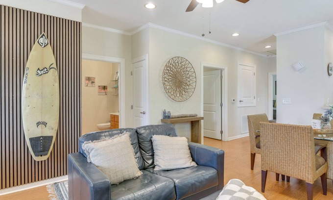 Galveston Cabaña | 1/2 Mi to Galveston Beach Seawall: Retreat w/ Pool