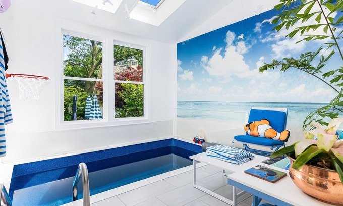 Evanston Casa | 1/2 mile to NU, 5min walk to Lake, Swim Spa pool