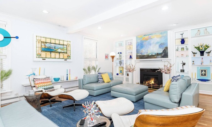 Evanston Casa | 1/2 mile to NU, 5min walk to Lake, Swim Spa Pool