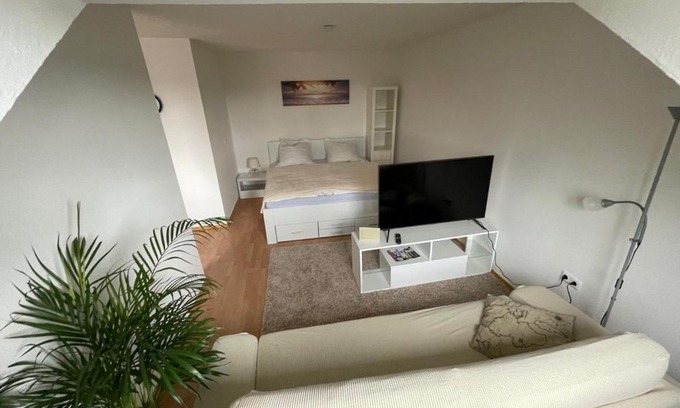 Neudorf-Nord Apartamento | 1,5 Zimmer Apartment, 38,5 qm, Multimedia TV, Uni, HBF