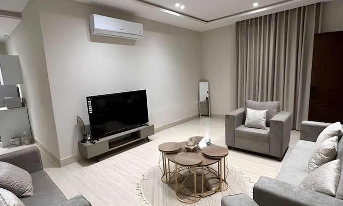 Al Khobar Apartamento | 1/7 - شقة راقية 4 غرف نوم