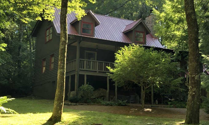 Highlands Casa | 1. 7 millas de la ciudad, pero se siente como si estuvieras en un bosque nacional (estás)