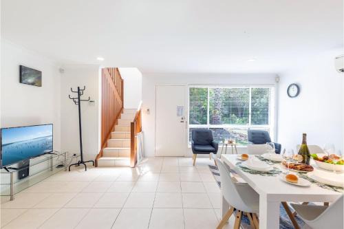 Fingal Bay Casa | 1 75 Rocky Point Road fantastic holiday home with