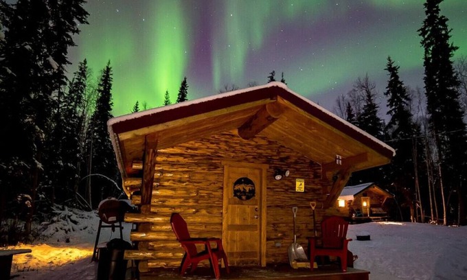 Fairbanks Cabina | 1 Bd. Deluxe Log Cabin | View Northern Lights!