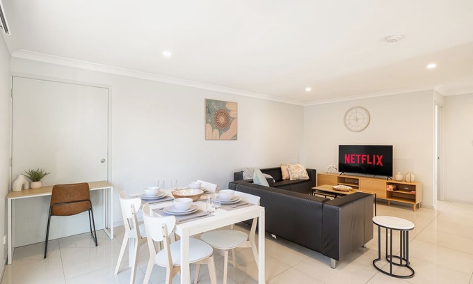 Rocklea Apartamento | 1 Bdr Apt! Garage! Clean! GST Credits! 219D1