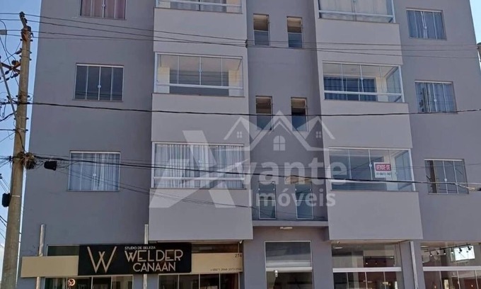Fabricas Apartamento | 1 bedroom apartment, air conditioning and garage.