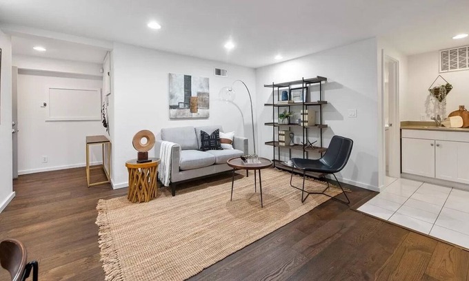Ladera Cabina | 1 bed/1 bath private suite close to Stanford