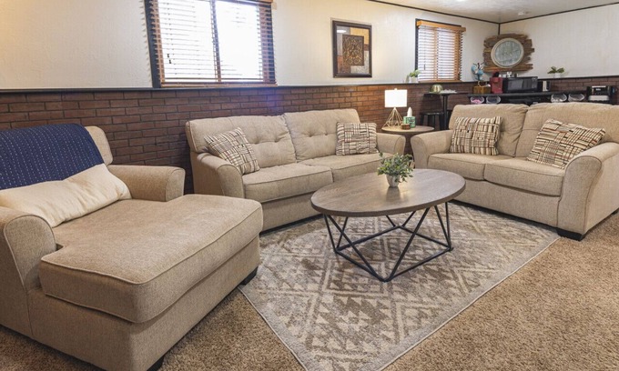 Sioux Falls Casa | 1 bed 1 bath | Quiet neighborhood