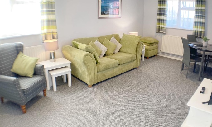 Stevenage Apartamento | 1 BED GROUND FLOOR APARTMENT WITH GARDEN IN STEVENAGE