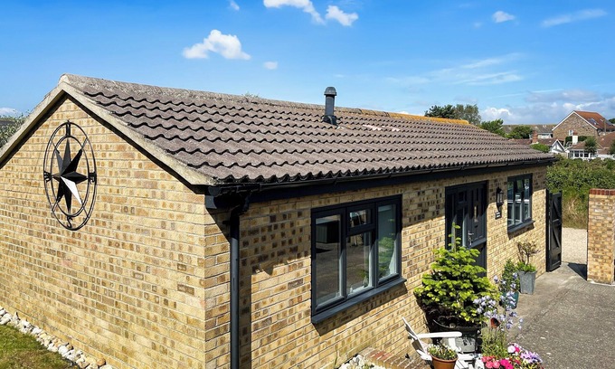 Pagham Cabaña | 1 bedroom accommodation in Pagham near Bognor Regis