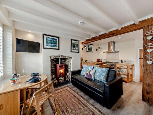 Aberdovey Casa | 1 Bed in Aberdovey 94084