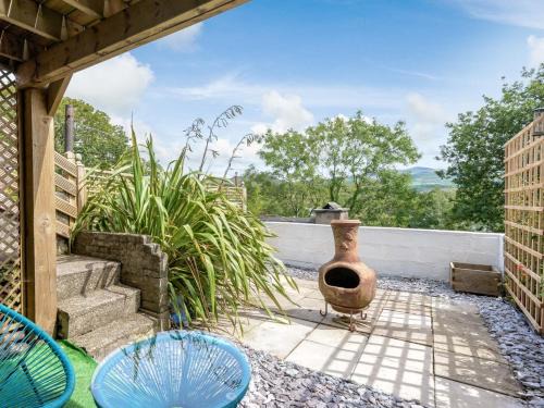 Penrhyndeudraeth Casa | 1 Bed in Porthmadog 78300