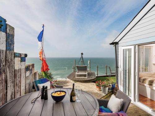 Saint John Casa | 1 Bed in Whitsand Bay 74824