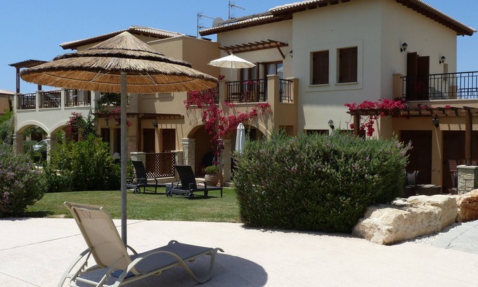 Aphrodite Hills Apartamento | Apartamento de lujo de 1 cama junto a la piscina en el galardonado Aphrodite Hills Resort Kouklia