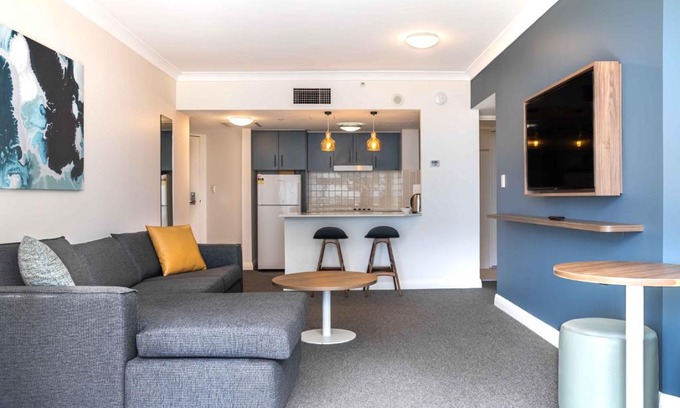 Chatswood Apartamento | 1-Bed with Gym, Pool, Sauna and Close to Trains DUPLICATE