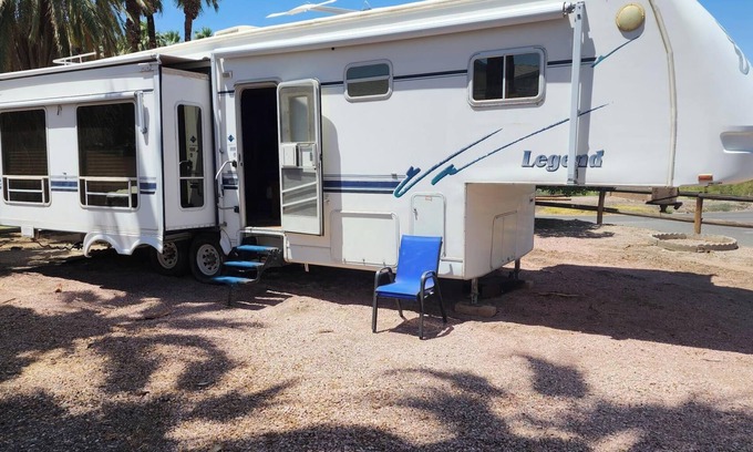 Cienega Springs Casa | 1-bedroom 5th Wheel in Parker w/ WiFi, AC. Enjoy a cozy stay in Cienega Springs