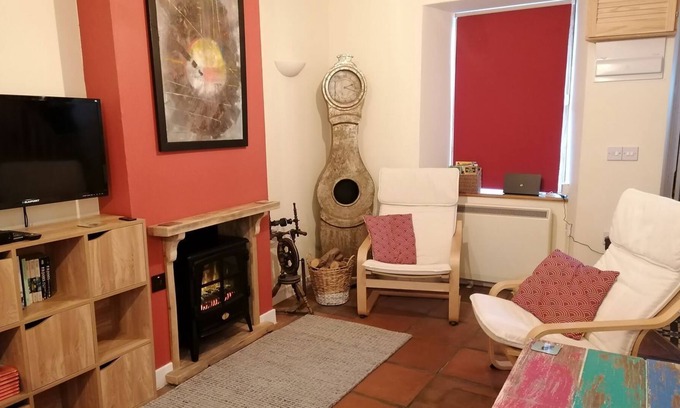 Newton Stewart Cabaña | 1 bedroom accommodation in Kirkinner, near Wigtown