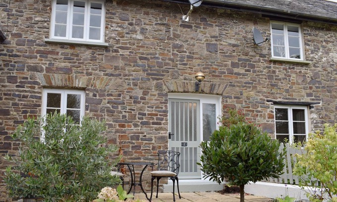 Chulmleigh Cabaña | 1 bedroom accommodation in Chawleigh, near Chulmleigh