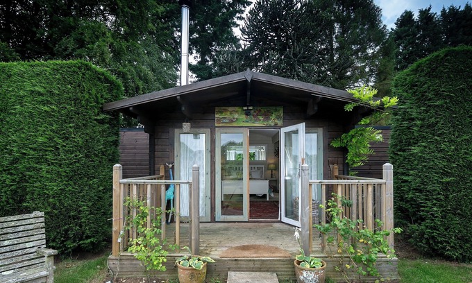 Chilworth Cabaña | Alojamiento de 1 habitaciones en Shere, near Guildford