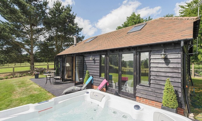 Earls Colne Cabaña | Alojamiento de 1 habitaciones en White Colne, near Colchester