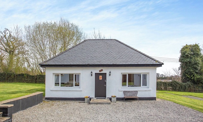 Kirkhill Cabaña | A friendly, recently refurbished cottage on the estate, the perfect size for a couple.