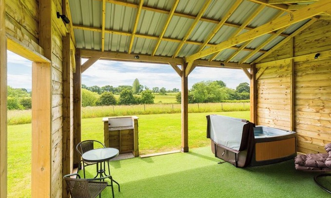 Coleford Cabaña | 1 bedroom accommodation in Pershore