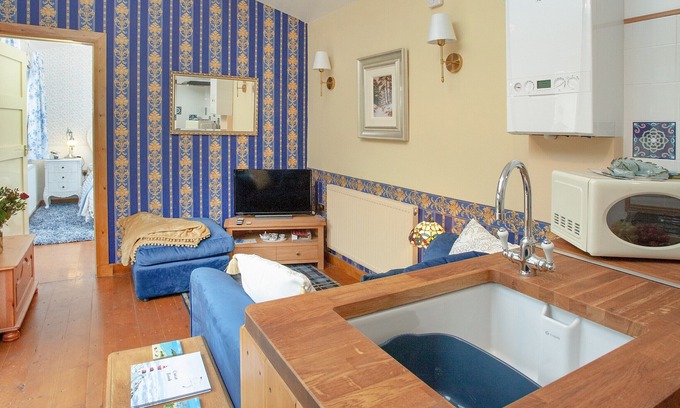 Galmpton Cabaña | 1 bedroom accommodation in Galmpton, near Paignton