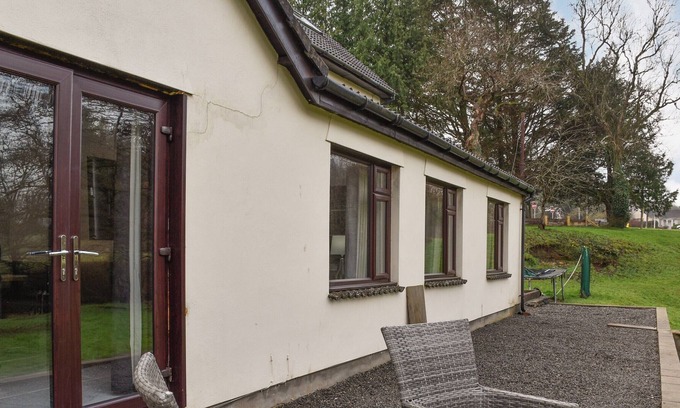 Ewenny Cabaña | 1 bedroom accommodation in Ewenny, near Bridgend
