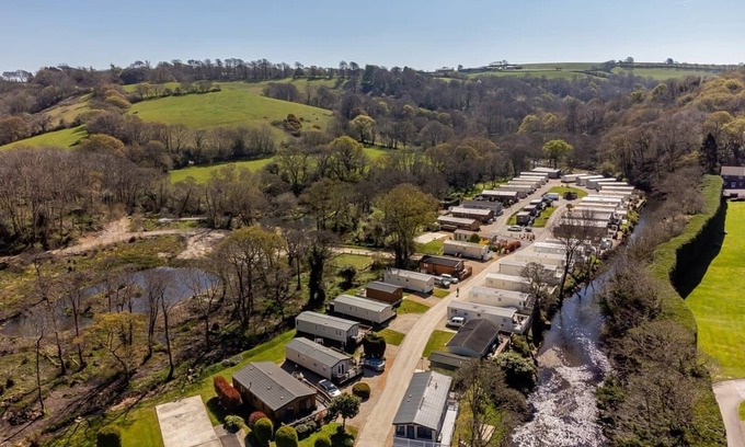 Saltash Chalet De Esquí | 1 bedroom accommodation in Notter Bridge, Saltash