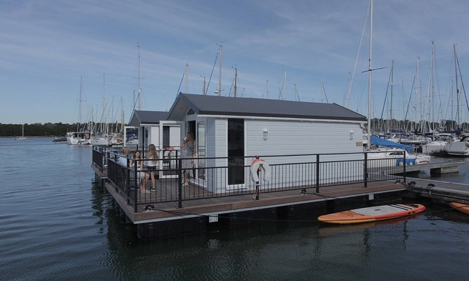 Hamble-le-Rice Cabina | 1 bedroom accommodation in Hamble
