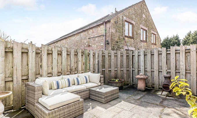 Endon Cabaña | 1 bedroom accommodation in Leek