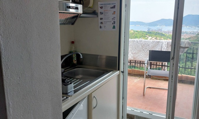 Valeriano Lunense Otro | 1 Bedroom Agritourism property in Valeriano Lunense