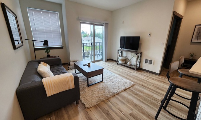 South Hill Apartamento | 1-bedroom Apt. 304 w/ free parking - New Building