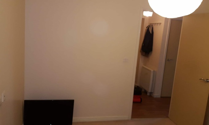 Grays Apartamento | 1 DORMITORIO DISPONIBLE EN UN PISO DE 2 CAMAS