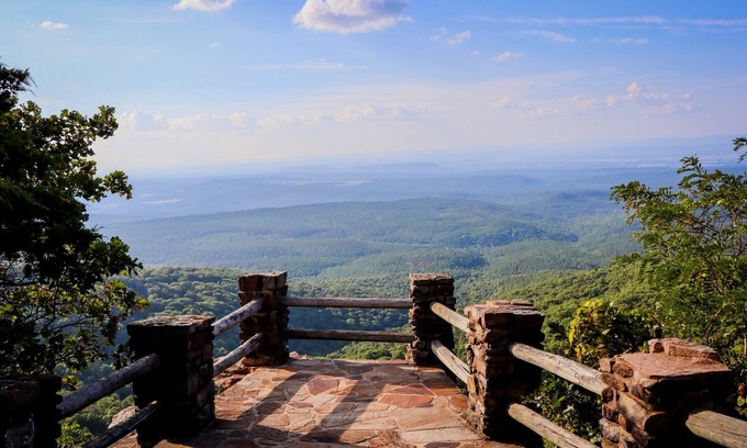 Paris Cabina | 1 Bedroom Cabin on Mount Magazine - Unit B