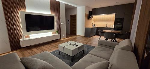 Spisska Nova Ves Apartamento | 1-Bedroom LUX Apartment with Balcony & Underground Parking Garage