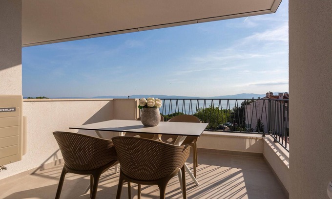 Kostrena Apartamento | Bonito apartamento de 1 dormitorio en.
