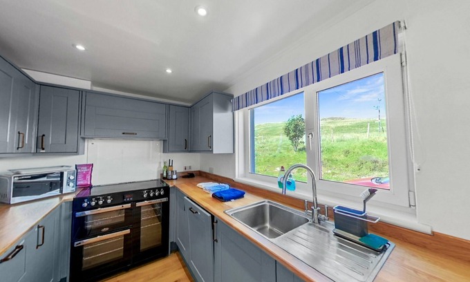 Farr Casa | 1 bedroom property near Bettyhill - NC500 + WiFi