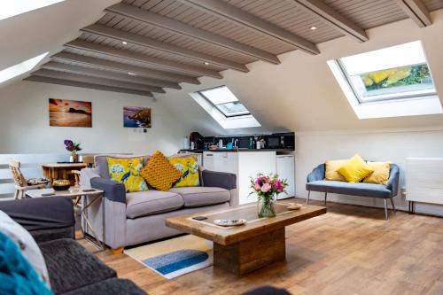 Truro Apartamento | 1 Bedroom studio with free parking