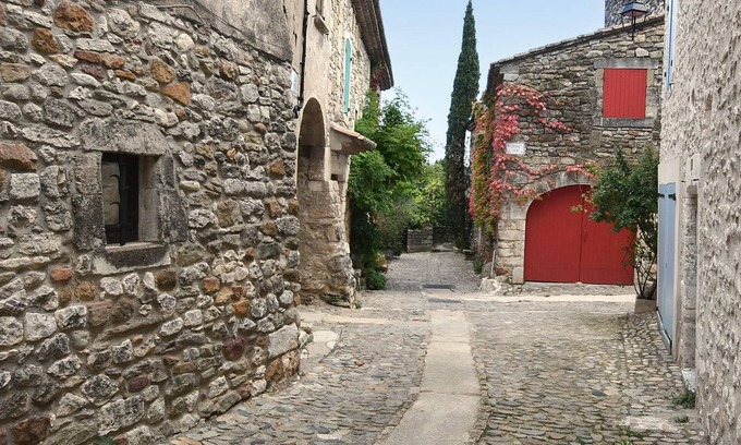 Aigueze Casa | Impresionante casa de 1 dormitorio en.