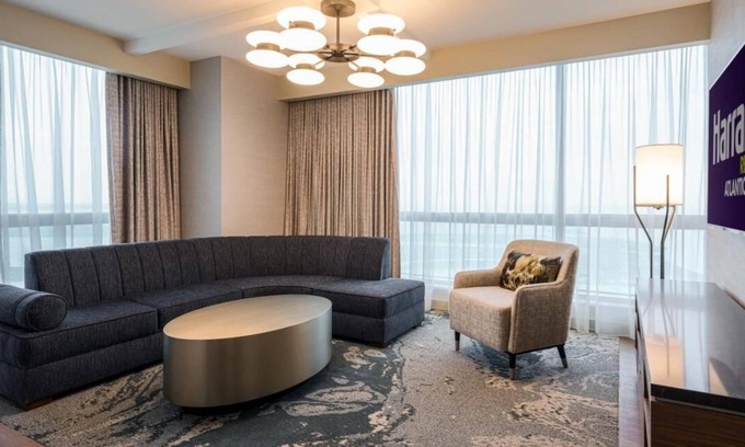 Atlantic City Hotel | 1-Bedroom Suite at a 4⭐️ Hotel