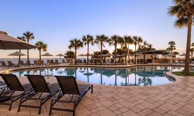 Smith's Memento Complejo | 1 Bedroom Suite at Club Wyndham Ocean Walk