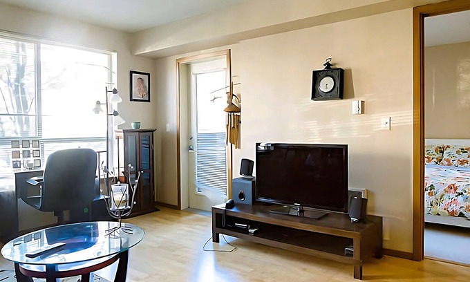 Yesler Terrace Condominio | 1 Bedroom Suite near Downtown Seattle & Swedish