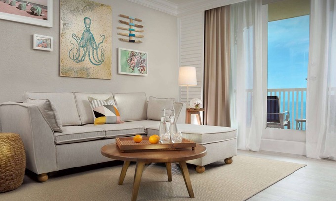 East Fort Lauderdale Hotel | 1-Bedroom Suite at a 4⭐️ Hotel